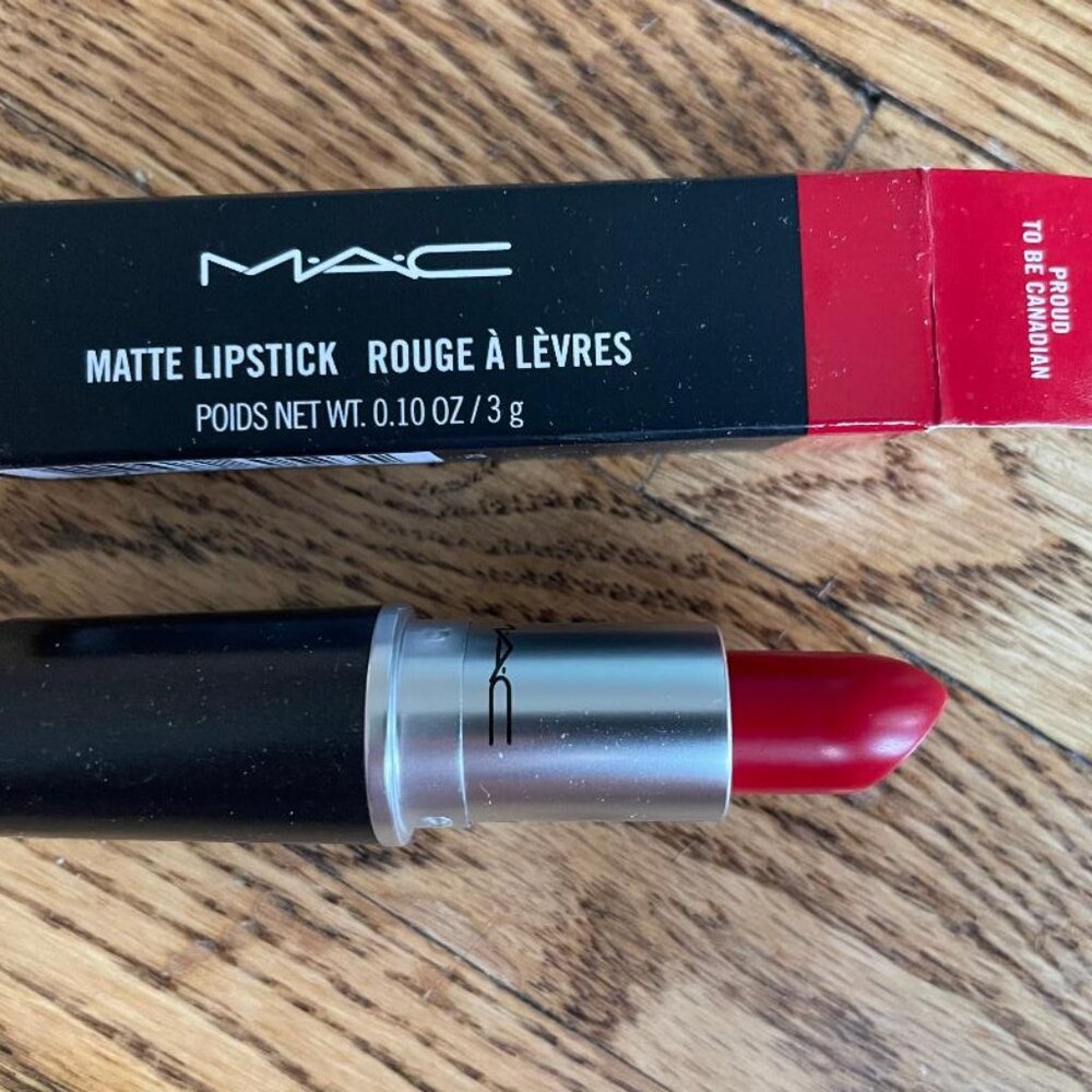 MAC Matte Lipstick PROUD TO BE CANADIAN